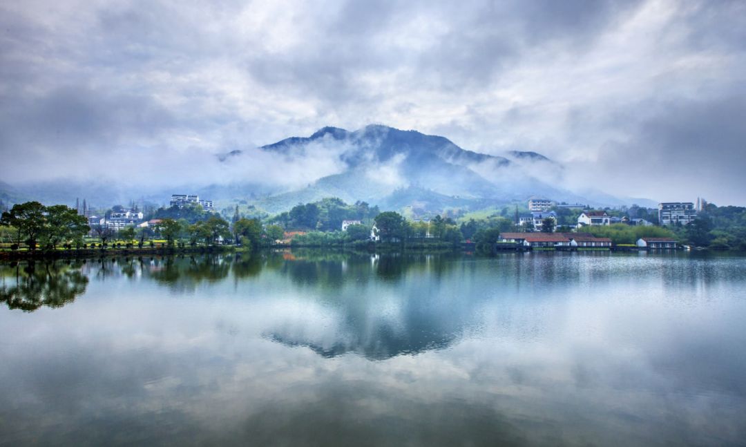 浙江，经济腾飞与文化传承的和谐交响